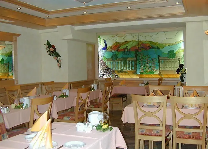מלון City-hotel Garni 3*