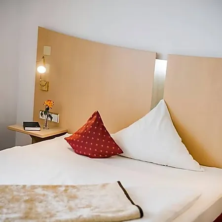 City-hotel Garni Hotel 3*