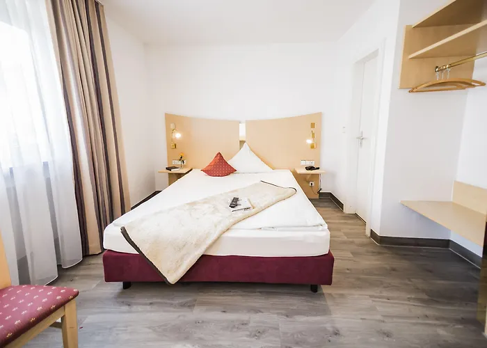 City-hotel Garni Hotel 3*