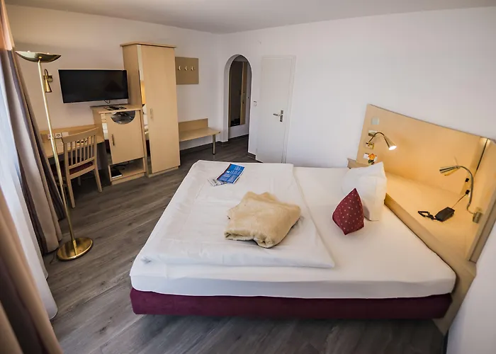 호텔 City-hotel Garni 3*